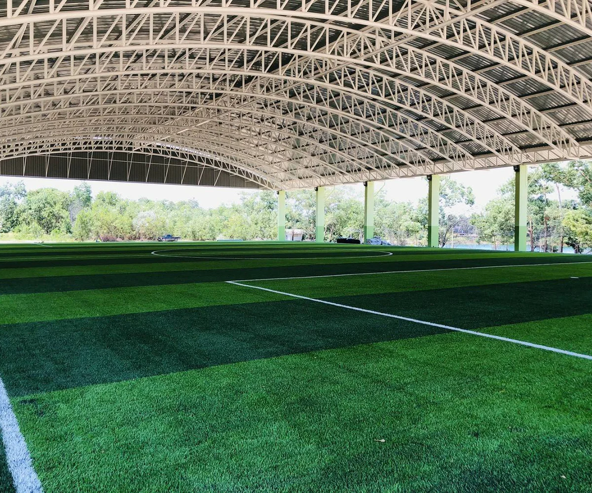 สนามบอลหญ้าเทียม ทางเลือกใหม่ของการเล่นกีฬา