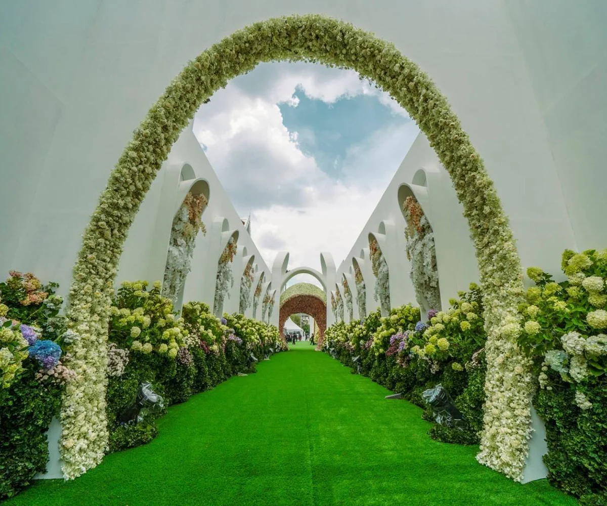 หญ้าปลอมแซมดอกไม้ แต่งงานแต่งให้โรแมนติก