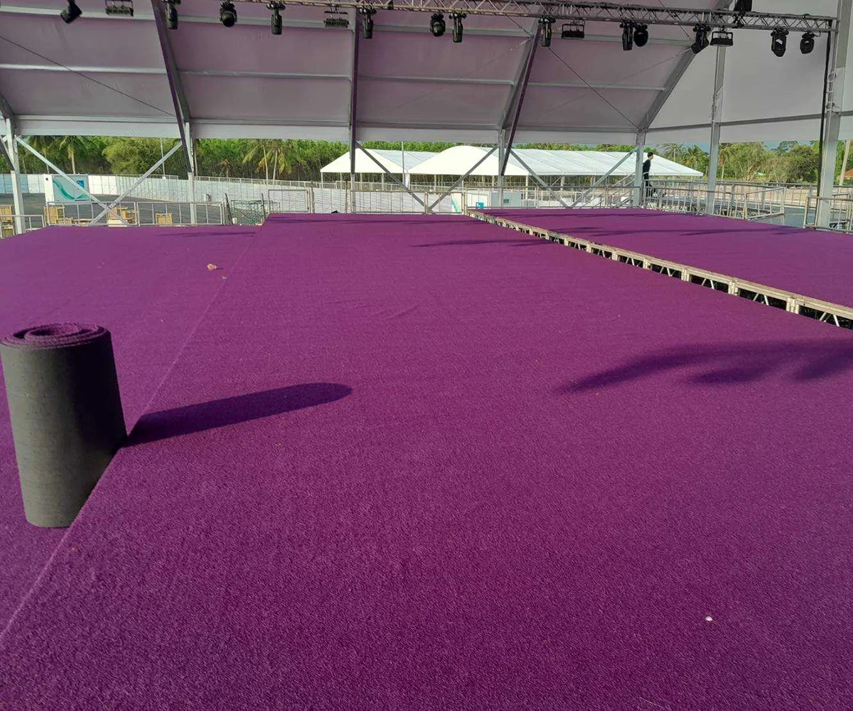 หญ้าเทียมสีพิเศษ – ตัวเลือกใหม่สำหรับงานตกแต่งสร้างสรรค์